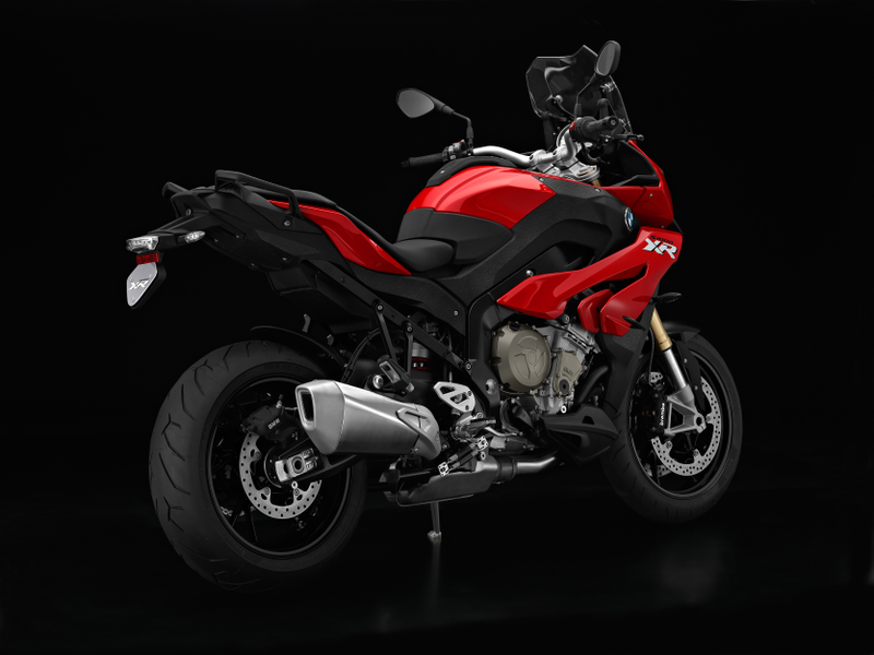 Illustration for article titled The BMW S1000XR Is A Crotch Rocket Tweaked To Be A Touring Bike